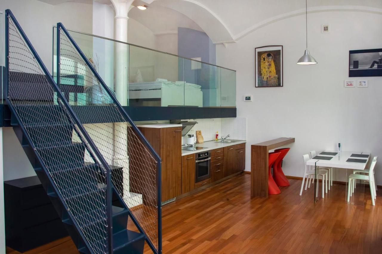 Modern Apartment With Terrace And Air Conditioning Prague Luaran gambar