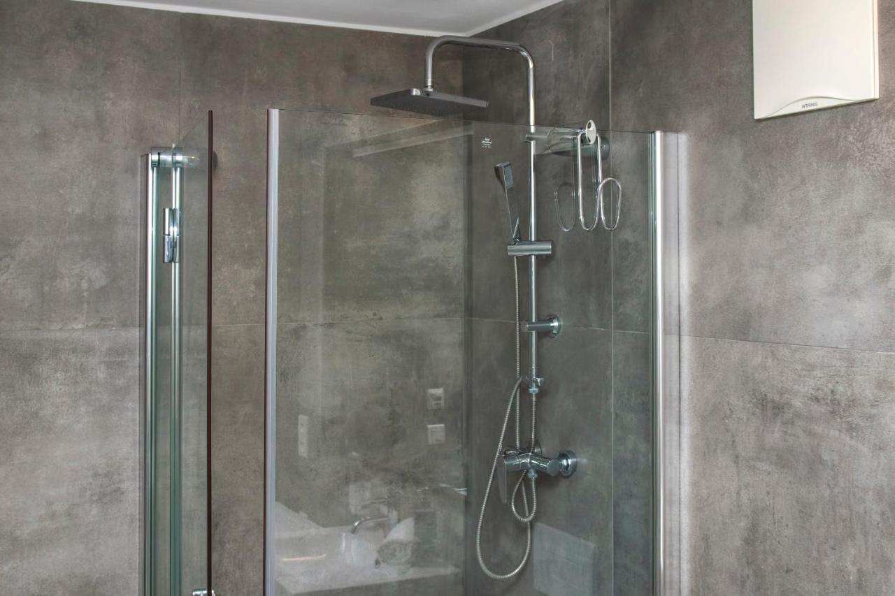 Modern Apartment With Terrace And Air Conditioning Prague Luaran gambar